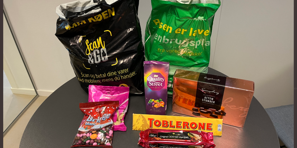 Politiet med alternativ efterlysning: Hvem mangler to poser juleslik?