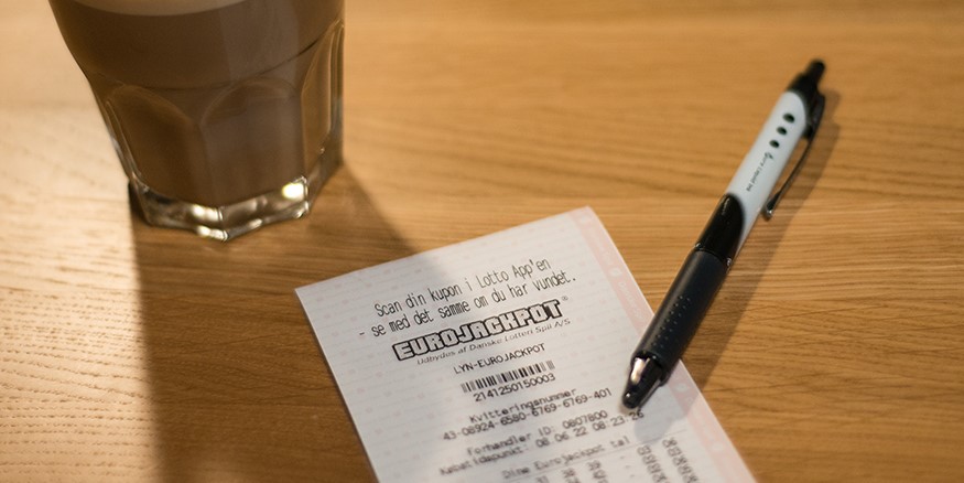 Pensionist vinder Eurojackpot: “Vi jublede mere, da vi vandt 1.400 kroner i tips”