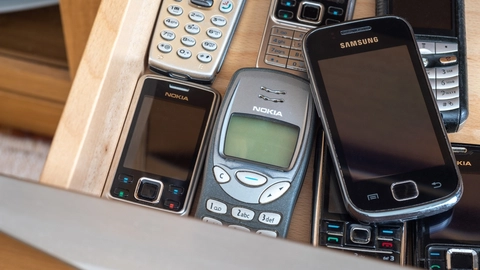 Smid dem ikke ud: Disse ældre mobiltelefoner kan sælges for en klækkelig sum
