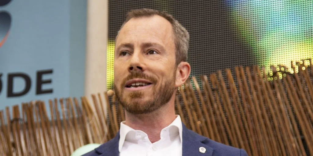 Jakob Ellemann-Jensen har fået deltisjob – bliver kollega til bl.a. Bodil Jørgensen