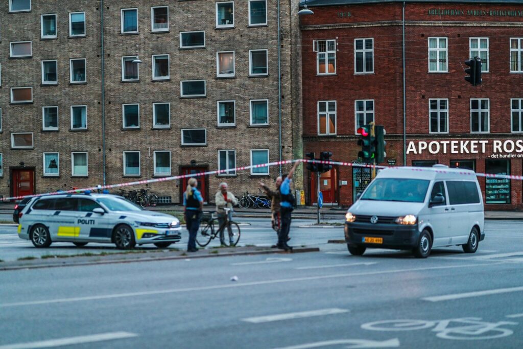 Politiet bekræfter: 10 skud affyret i København