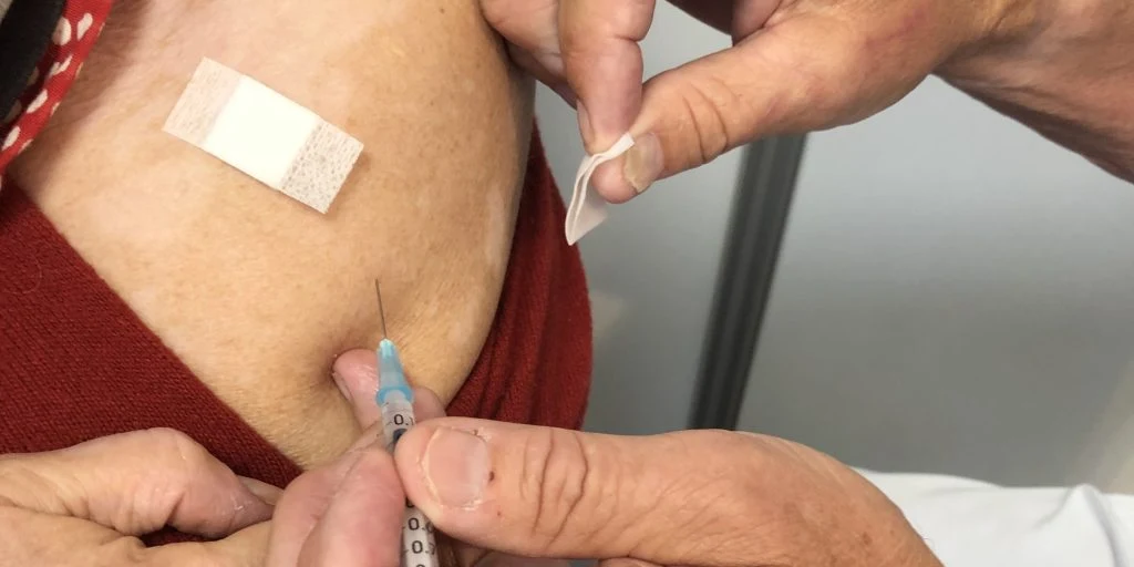 Nu står det klart: Her kan danskere over 65 år få influenza- og covidvaccine