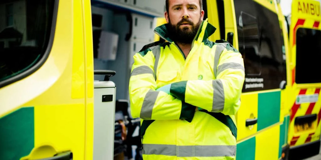 Få minutter efter kvindens død gjorde paramediciner dette: Man græmmes ved tanken
