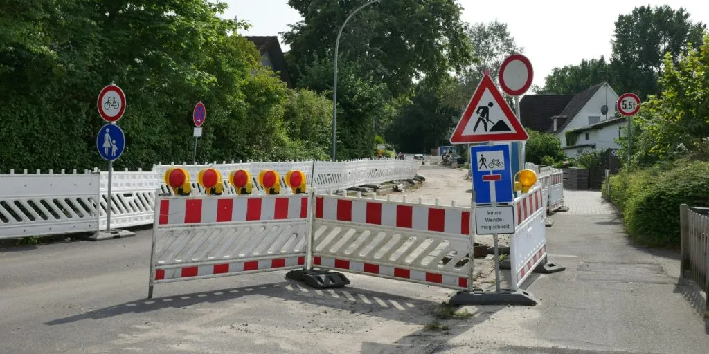 Mange kender ikke reglerne: 3800 bøder sidste år ved vejarbejde