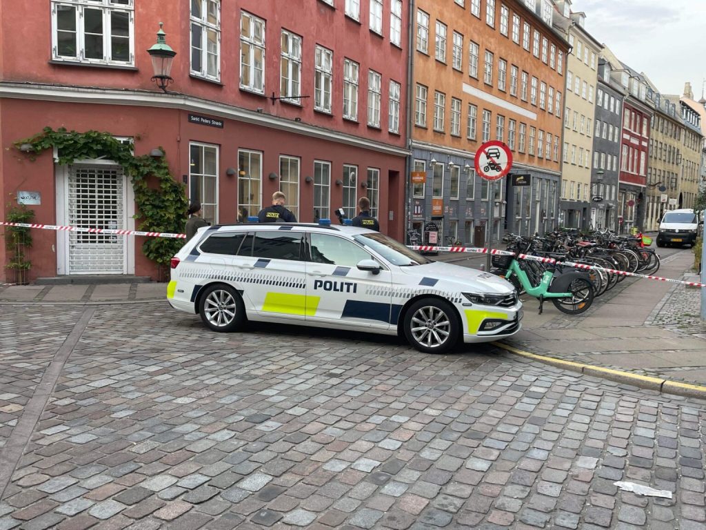Flere gader afspærret efter voldtægt: Mand efterlyses