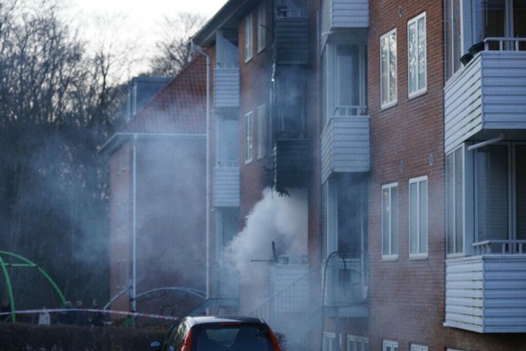 Person død efter brand i lejlighed