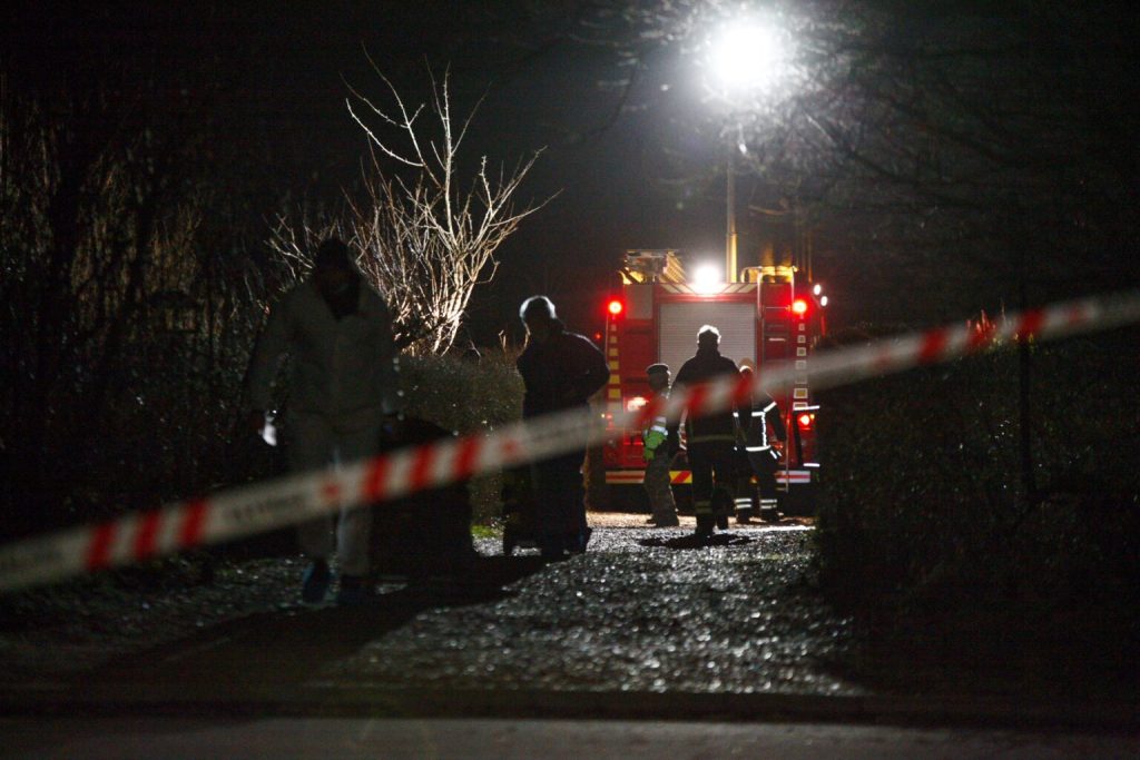 Mistænkeligt dødsfald efterforskes: Politiet massivt til stede