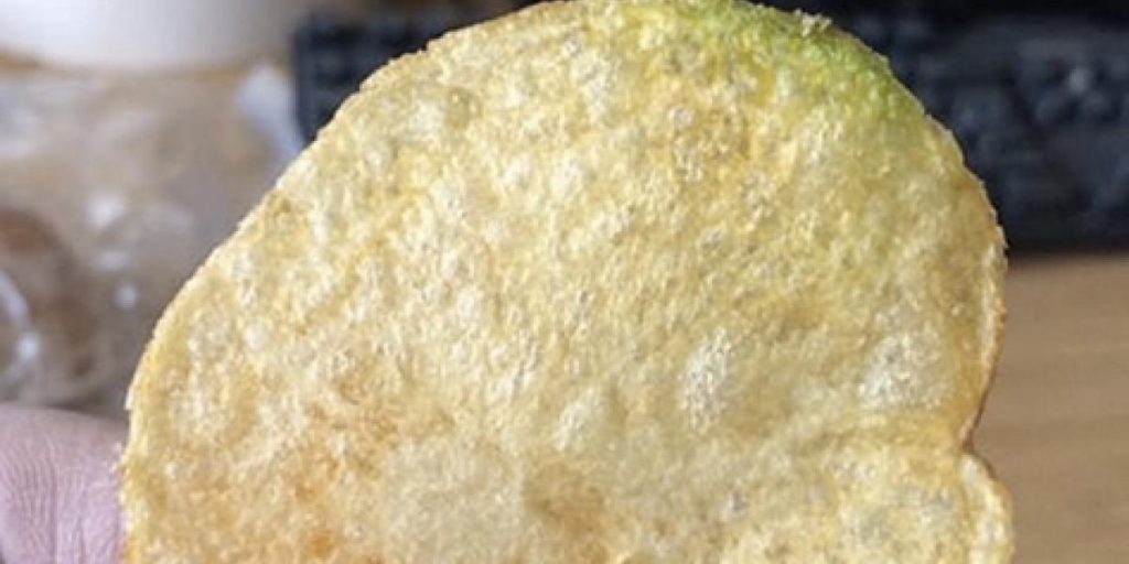 Bør man holde sig fra de grønne chips i posen? Her er svaret en gang for alle