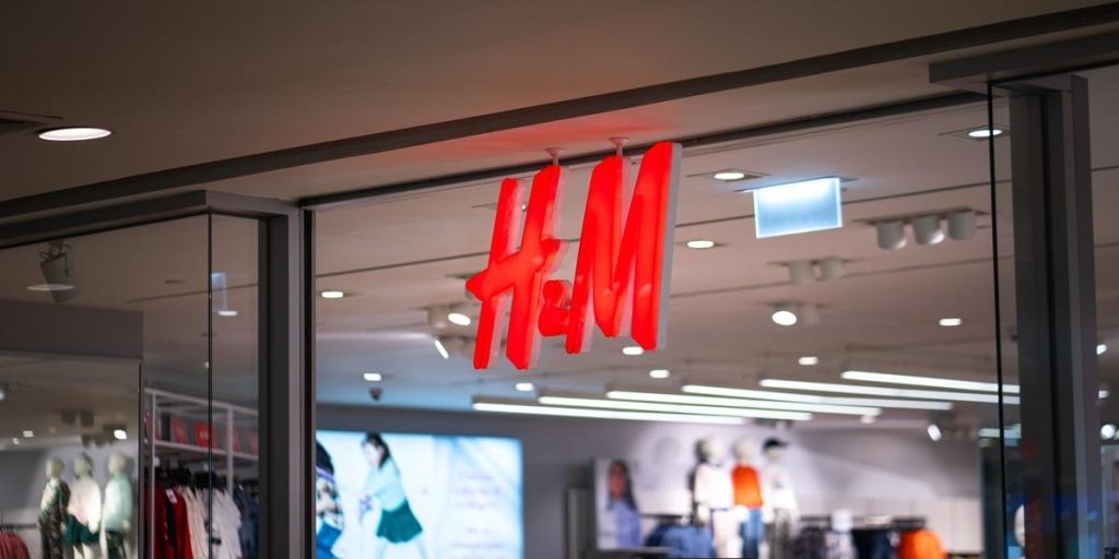 H&M bekræfter: Lukker 240 butikker