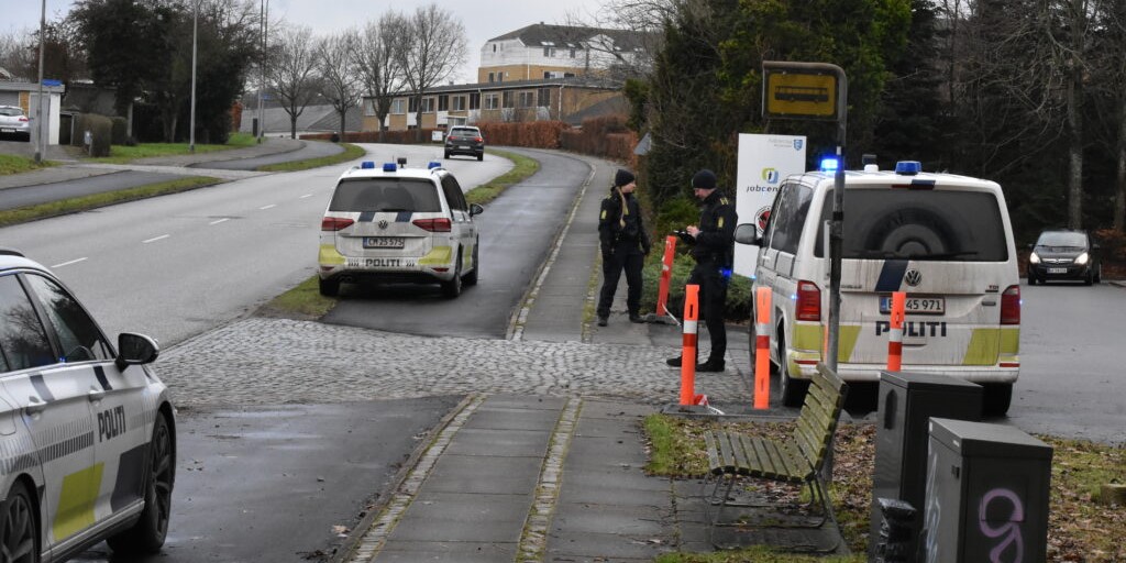 52-årig kvinde stukket ned – politiet rykket talstærkt ud