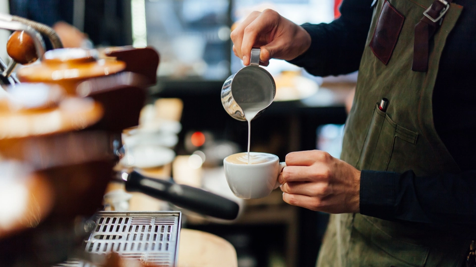 Nyt studie afslører: koffeinfri kaffe kan hjælpe hvis du har kaffeabstinenser
