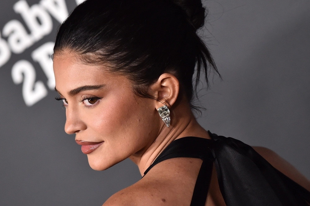 Kylie Jenner med nye afslørende billeder: Går hun for langt i ny kampagne?
