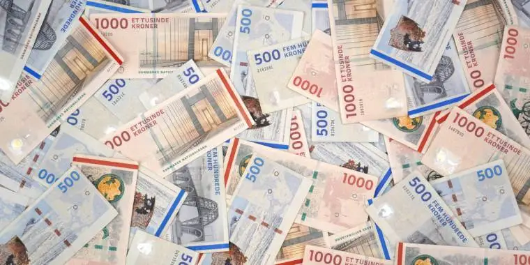 Ældre mand forsøgte at sætte 1,1 million kroner i banken: Mistede det hele på vej hjem
