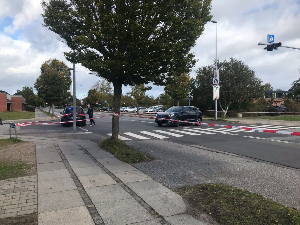 To 15-årige piger kørt ned: Hastet på hospitalet