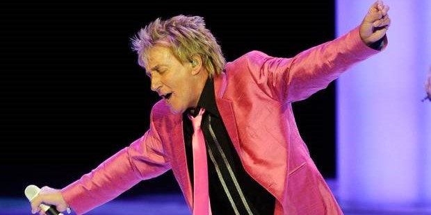 Næsten 80 og klar til fest: Rod Stewart kommer til Danmark