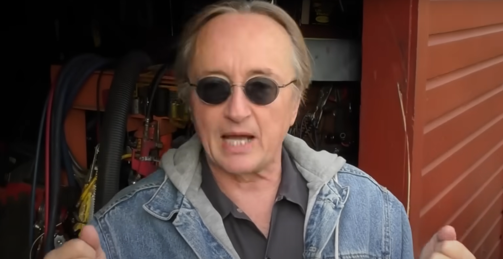 Stjernemekaniker Scott Kilmer: Disse vilde tips til din bil vil spare dig tusindvis af kroner