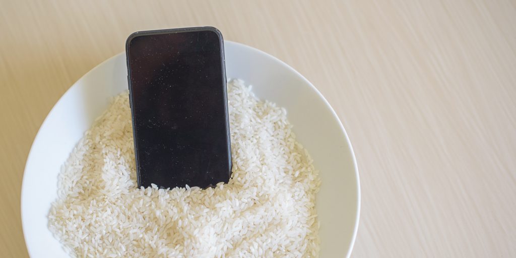 Apple med officiel advarsel mod velkendt råd til at redde telefonen