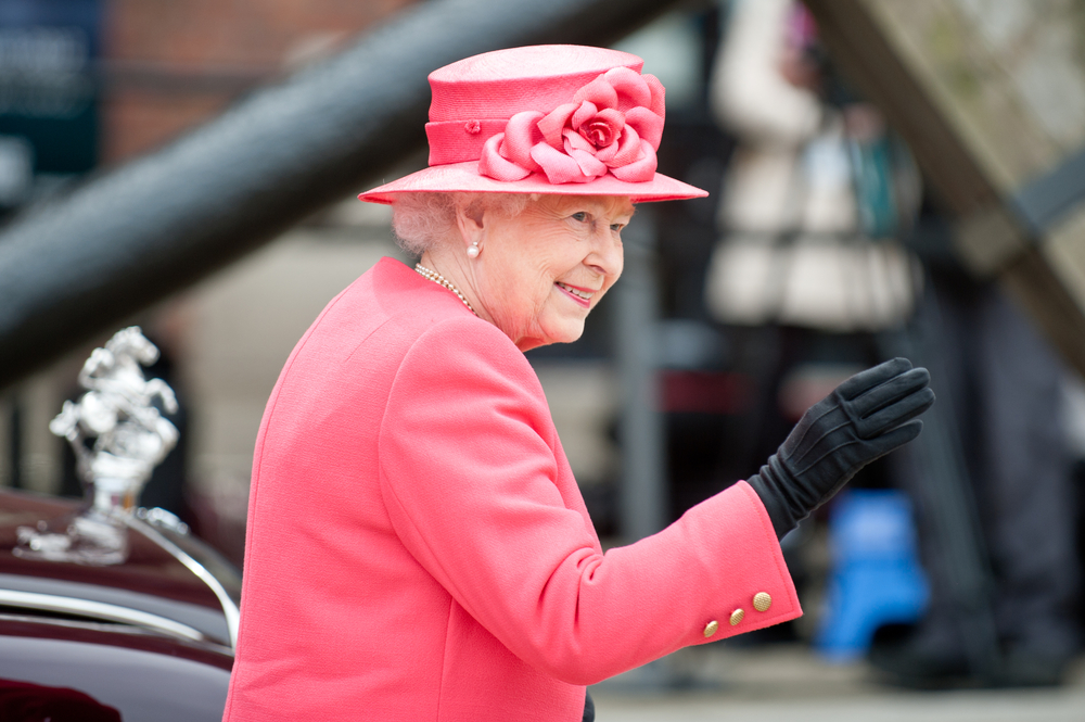 Dronning Elizabeth II er færdig på Buckingham Palace
