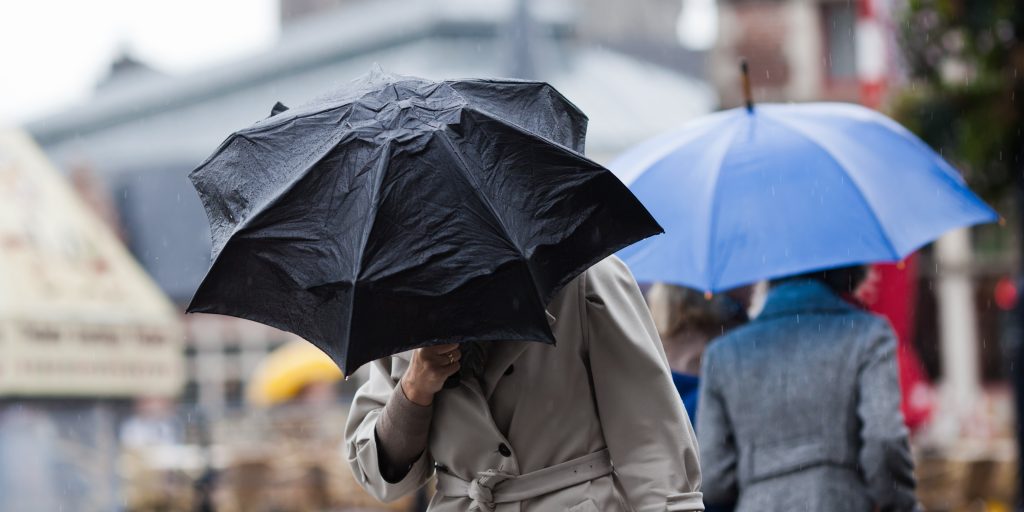 Kan give udfordringer i trafikken: Barskt vejr på vej i eftermiddag