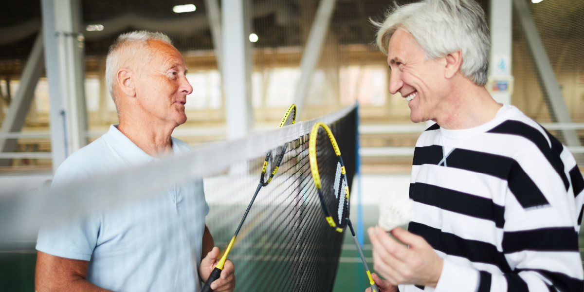 Aktiv som pensionist: Er badminton den rette sport for dig?