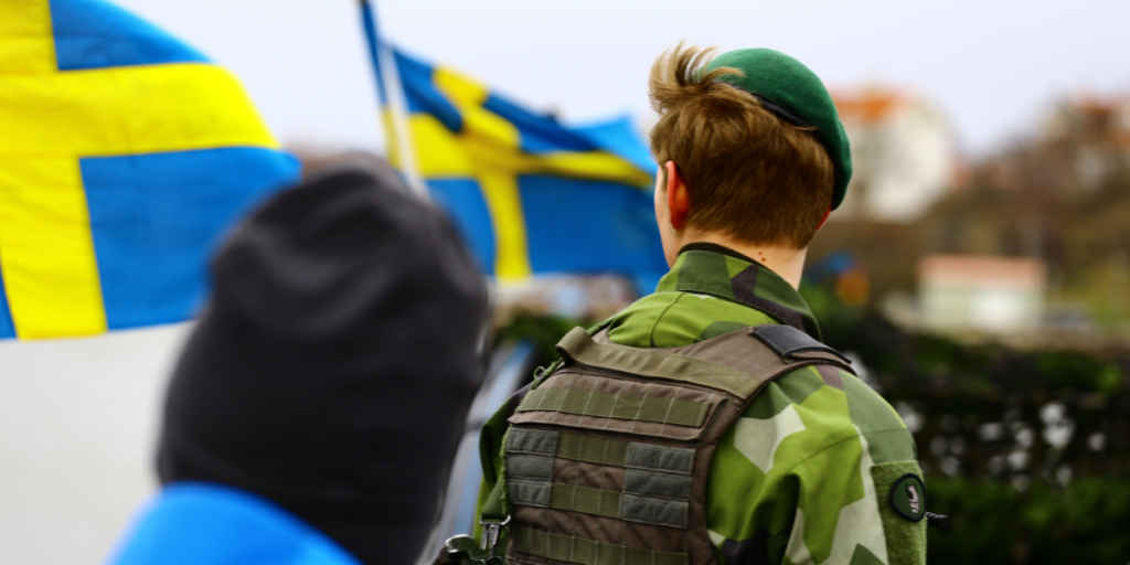 “Alle bør være klar til krig”: Sverige rystet af melding fra øverstkommanderende