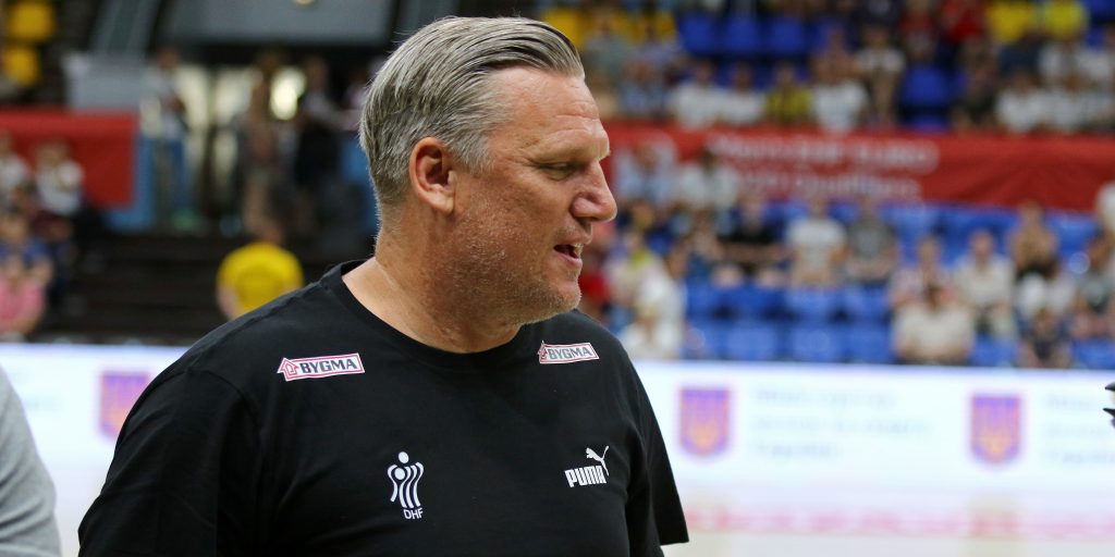Inden aftenens gruppefinale: Disse hold venter Danmark i mellemrunden