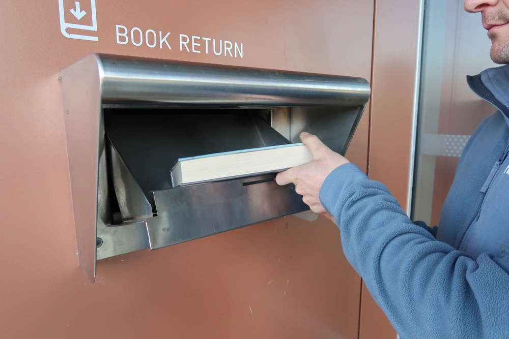 Stort mysterium: Biblioteksbog afleveret 43 år for sent, men hvem har lånt den?