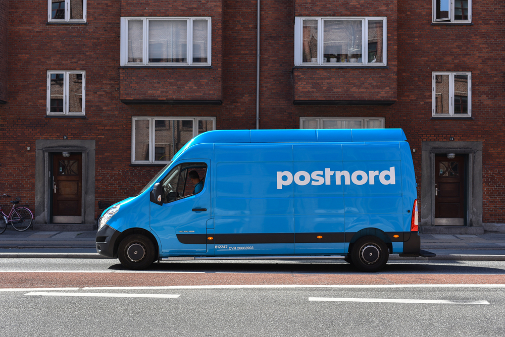 Udsender advarsel til danskerne: Blandt andet PostNord er ramt