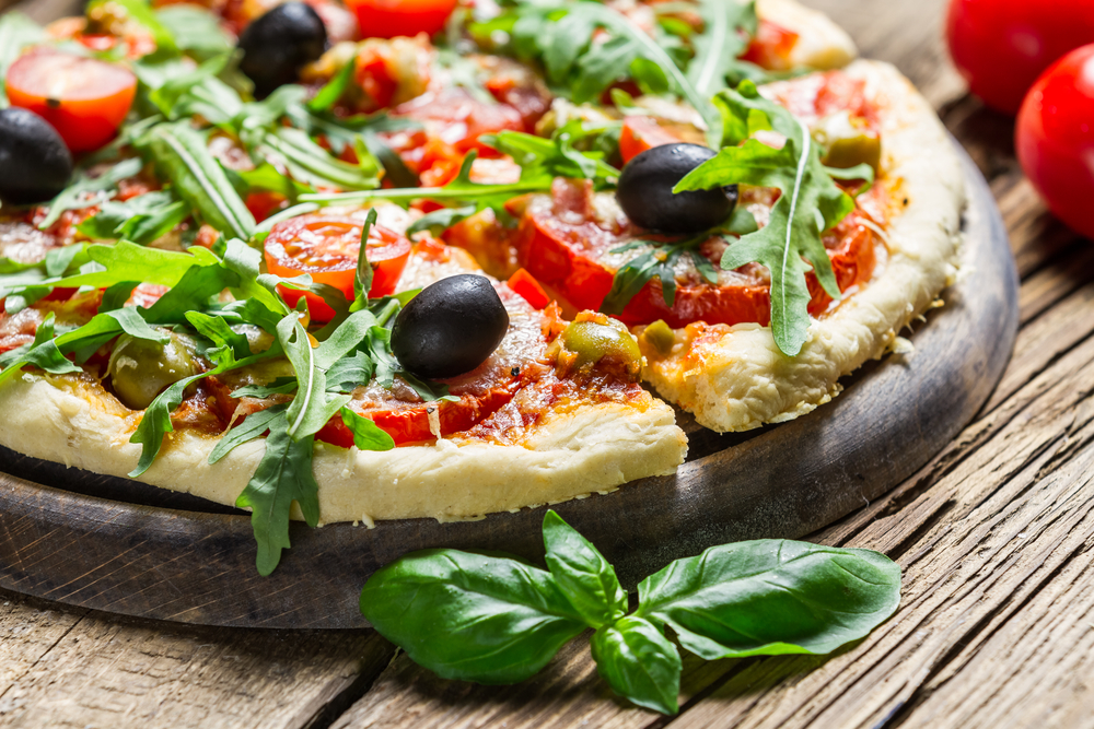 “Reste-pizza”: Sådan får du det bedste ud af den overskydende mad i køleskabet