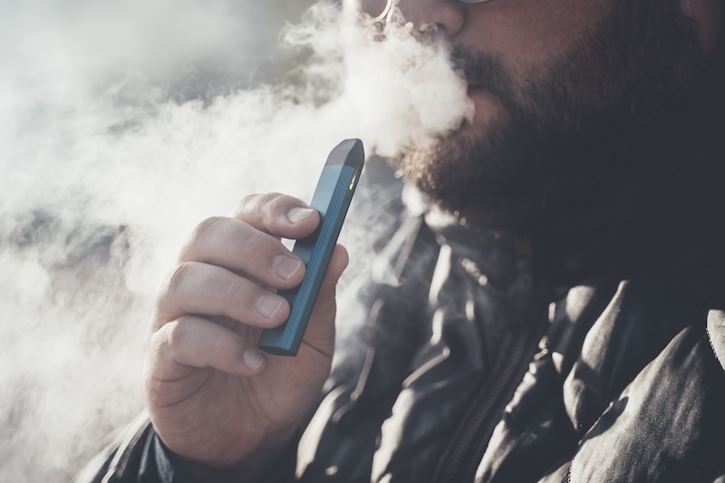Ny forskning advarer: Så giftig er de smagsgivende e-cigaretter