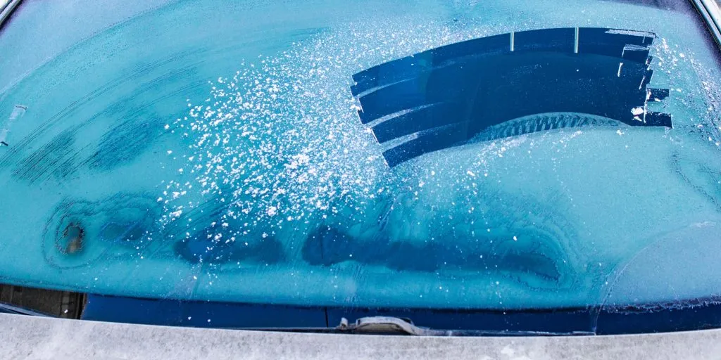 Klar til weekendvejret? Fra tocifret varme til nattefrost