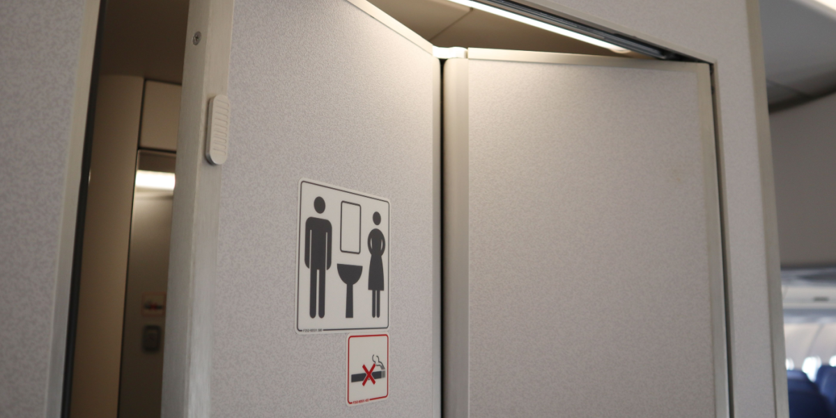 Har du også undret dig: Hvor bliver affaldet fra flytoiletter af?