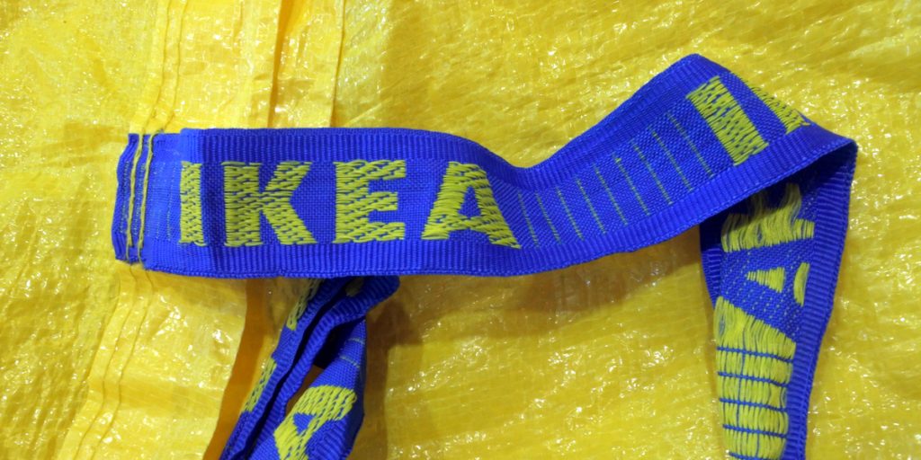 Medarbejder finder efterladt IKEA-pose: Indholdet er chokerende