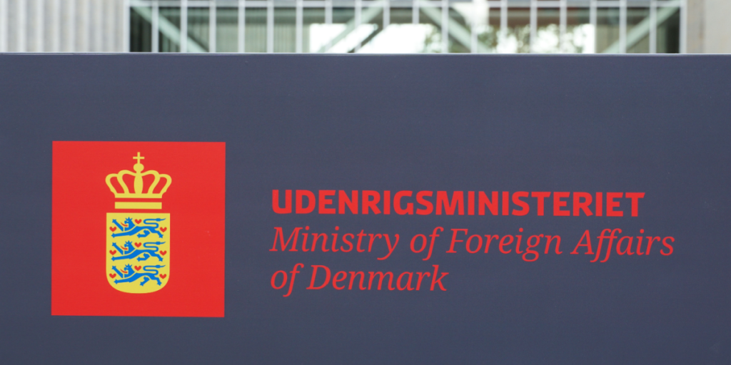 Advarer danskere: Hold dig fra store forsamlinger i weekenden