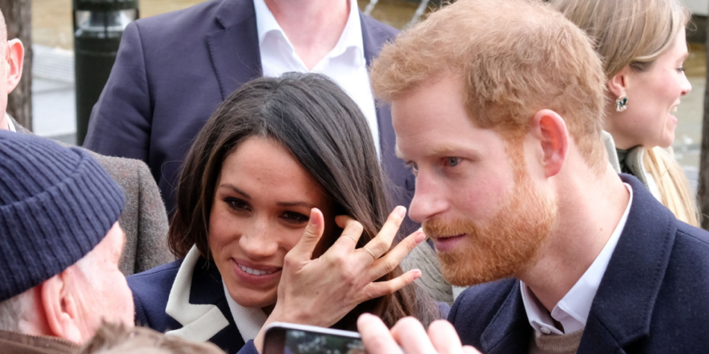 Harry og Meghan raser: 2 timers bilflugt fra paparazzier