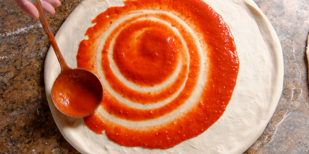 Hjemmelavet pizzadej: 6 tips til den perfekte og luftige pizzabund