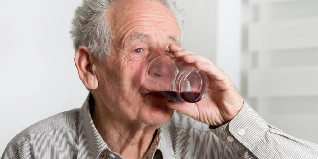 Farmaceut advarer mod at tage visse smertestillende piller efter alkohol