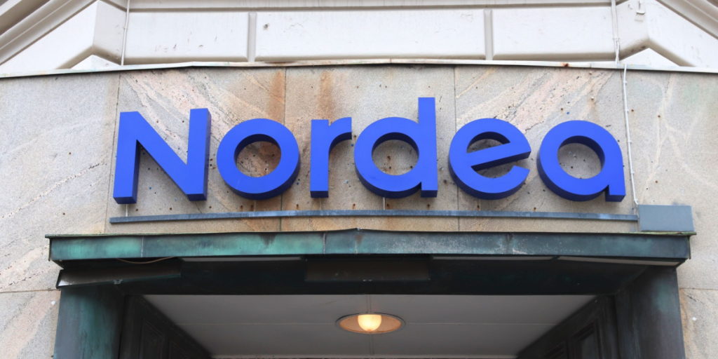 Storbanker med advarsel: Kontakt os, hvis det allerede er sket!