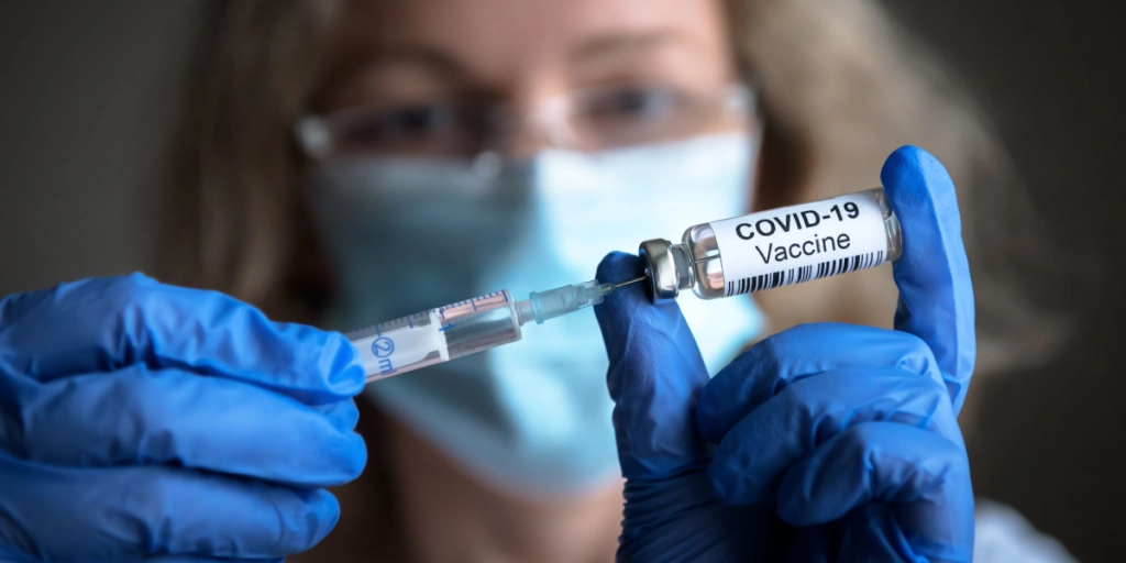 Covid-19 er ikke væk – disse danskere bliver tilbudt vaccine til efteråret
