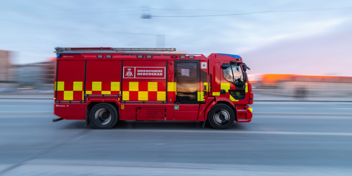 Når sekunder er afgørende: Så ofte kommer brandvæsnet for sent afsted i din kommune