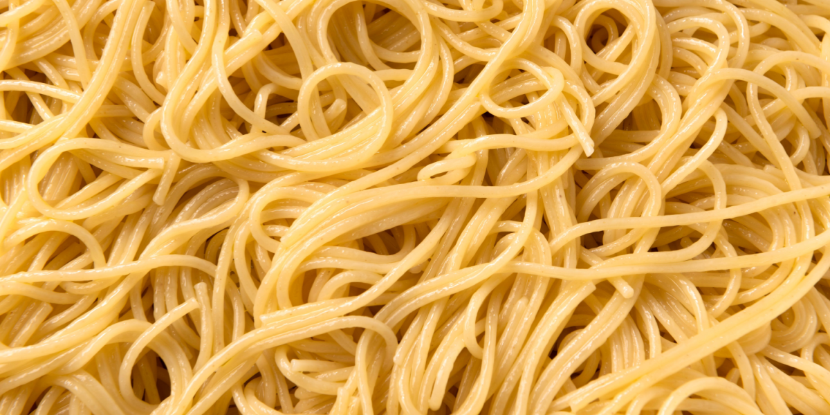 Fandt 225 kg kogt pasta i skoven: Her er forklaringen