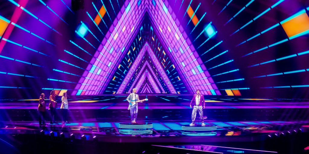 En popstjerne og en tidligere vinder: Her er de 8 deltagere til Dansk Melodi Grand Prix