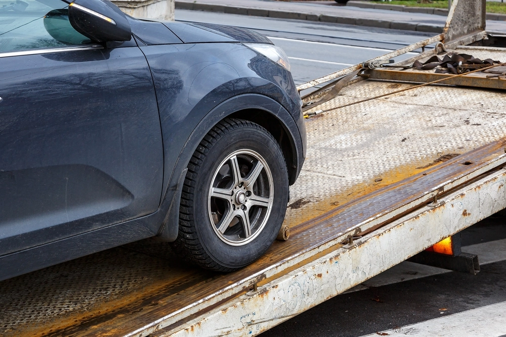 Teenager tog sagen i egen hånd: Fik fjernet bil der holdt på morens parkeringsplads