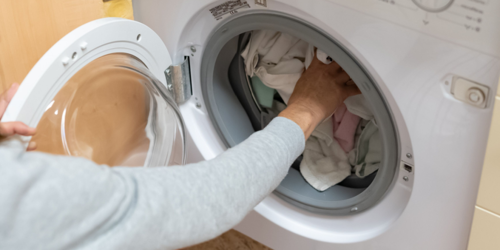 6 simple trin: Sådan får du de bedste resultater ved tøjvask på 30 grader