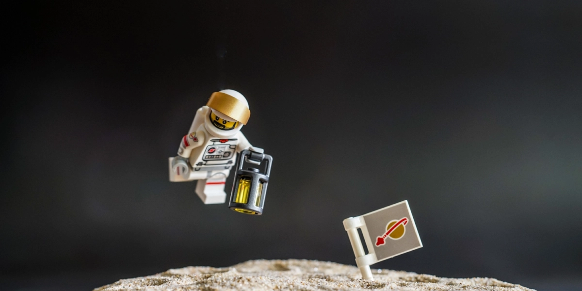 Lego-brikker af månestøv: Snart bygger vi huse på Månen