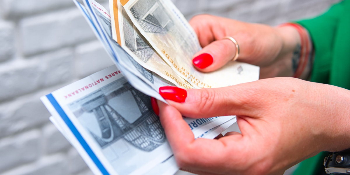 Du sparer over 2000 kroner: Derfor har flere millioner danskere god grund til at smile