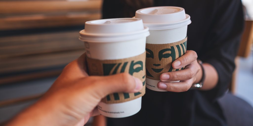 Det er ikke inkompetence: Derfor staver de ansatte på Starbucks dit navn forkert