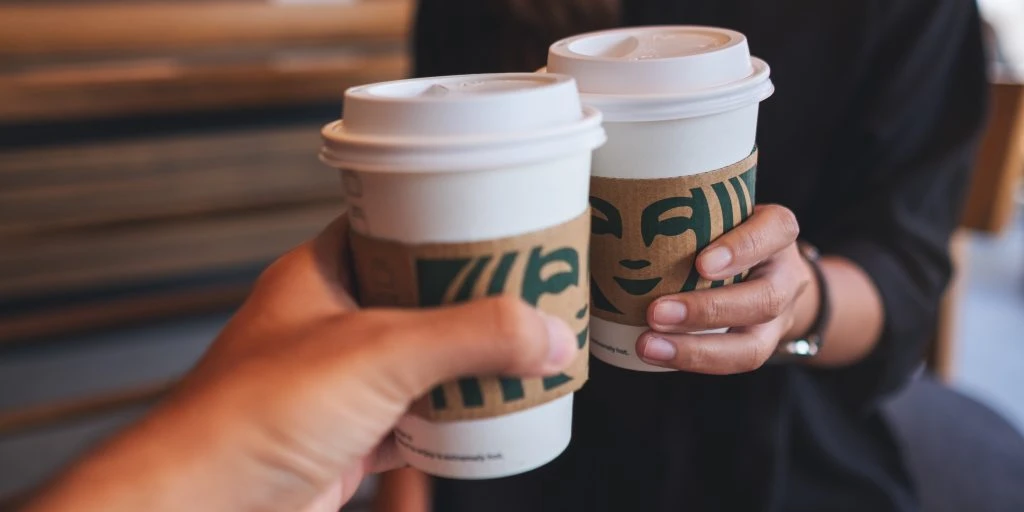 Det er ikke inkompetence: Derfor staver de ansatte på Starbucks dit navn forkert