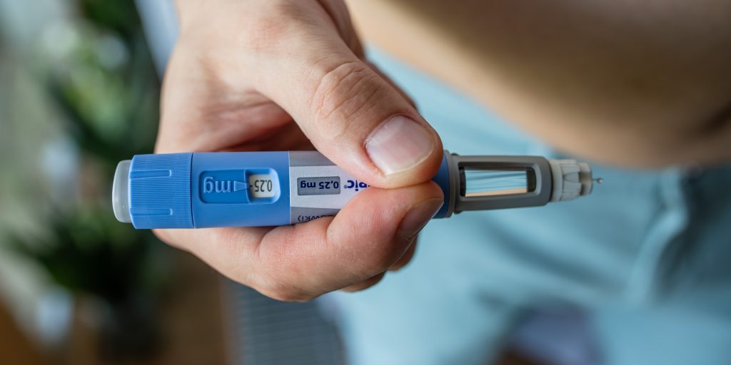 Risikerer at miste medicintilskud: Mavepuster til 93.000 danskere