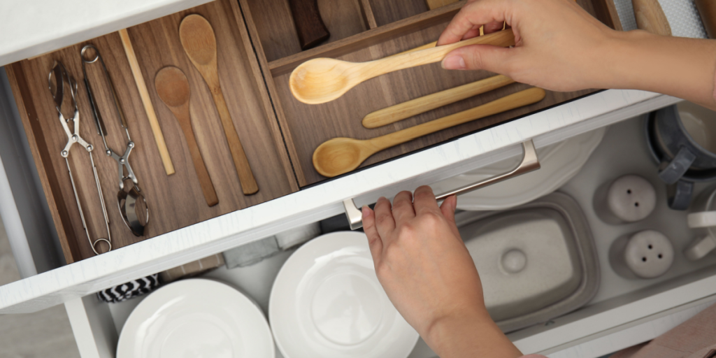 Organisér køkkenet som en professionel kok – 8 tips til at komme i gang